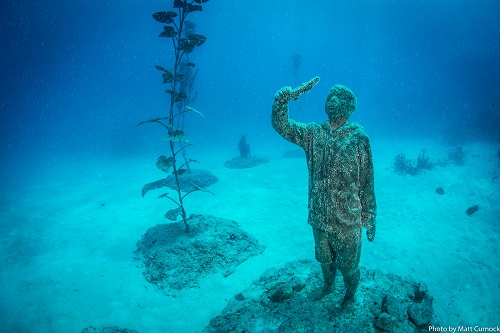 大堡礁首座水下艺术博物馆(Museum of Underwater Art)正式面世