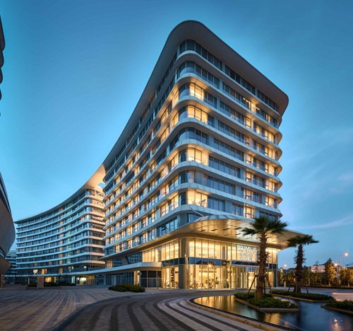 绿地酒店集团 “环球奇境” 进博主题活动，五大沉浸式体验开启全球宾客非凡之旅迎进博